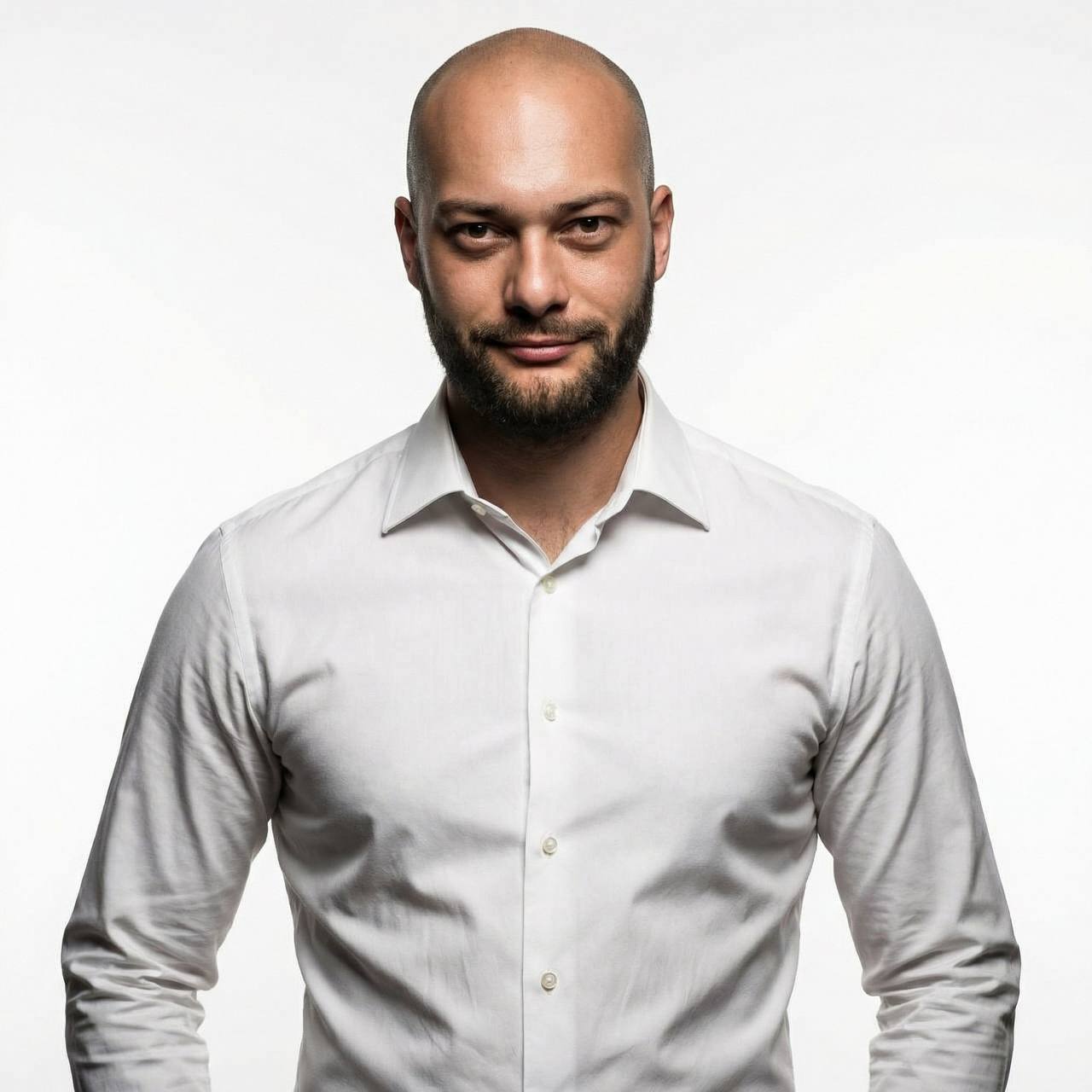 Евгений Артамонов